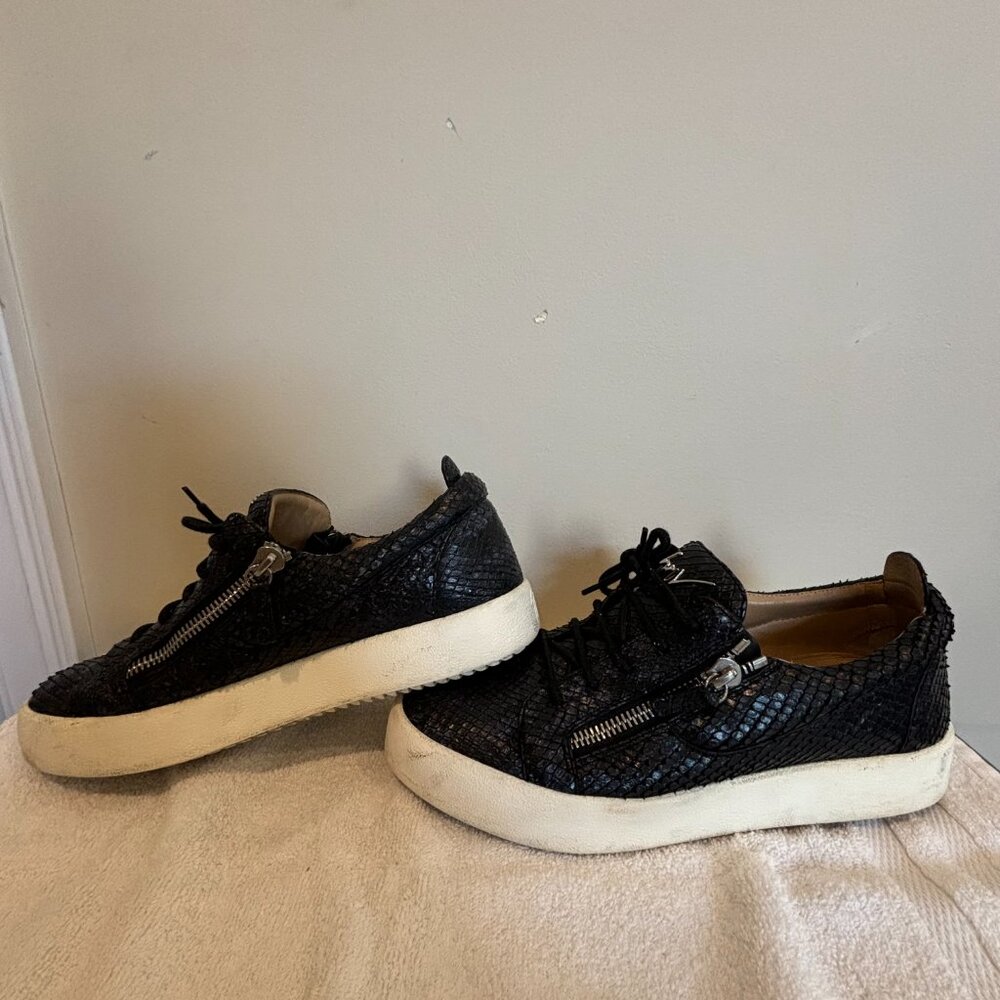 Giuseppe Zanotti Crocodile Effect Low Top Sneakers Zippers Size US 10 EU 42